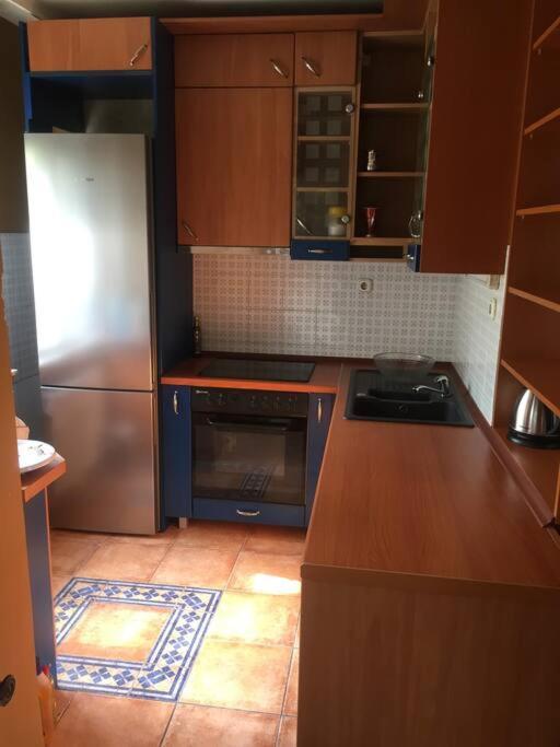Center, Private Garage, Danube & Fortress, 3 Bdrm 2 Bath Novi Sad Exteriör bild