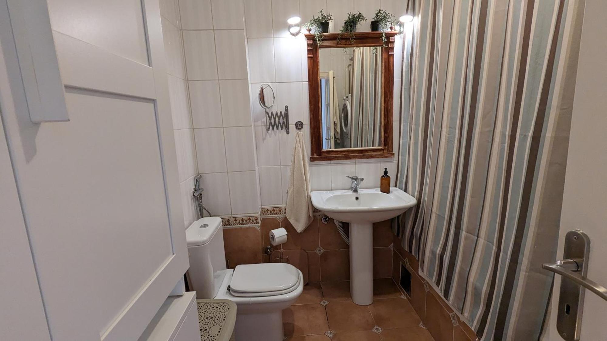Center, Private Garage, Danube & Fortress, 3 Bdrm 2 Bath Novi Sad Exteriör bild