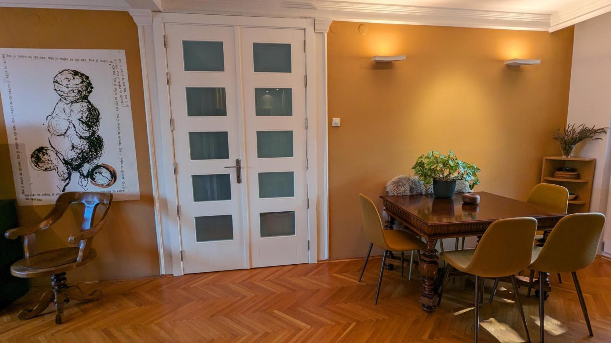 Center, Private Garage, Danube & Fortress, 3 Bdrm 2 Bath Novi Sad Exteriör bild